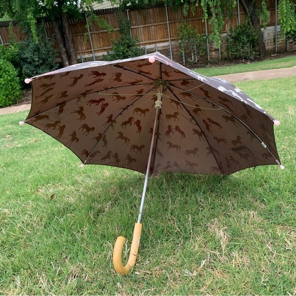 Child’s umbrella for a horse‎ and pony lover.  Brown, pink, cream. - Picture 3 of 8